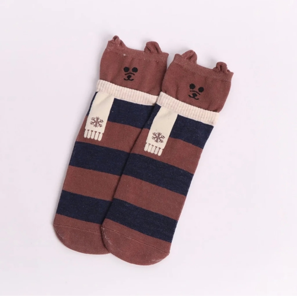 Bear with scarf socks